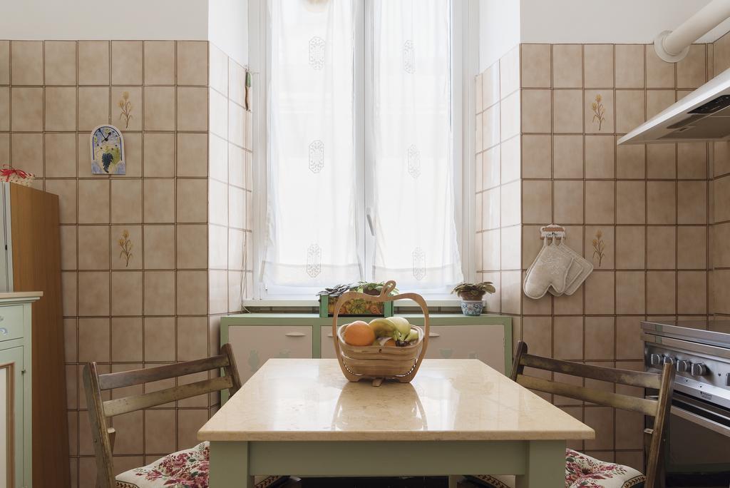 Flower'S Market Apartment - Charme Holidays Ρώμη Εξωτερικό φωτογραφία