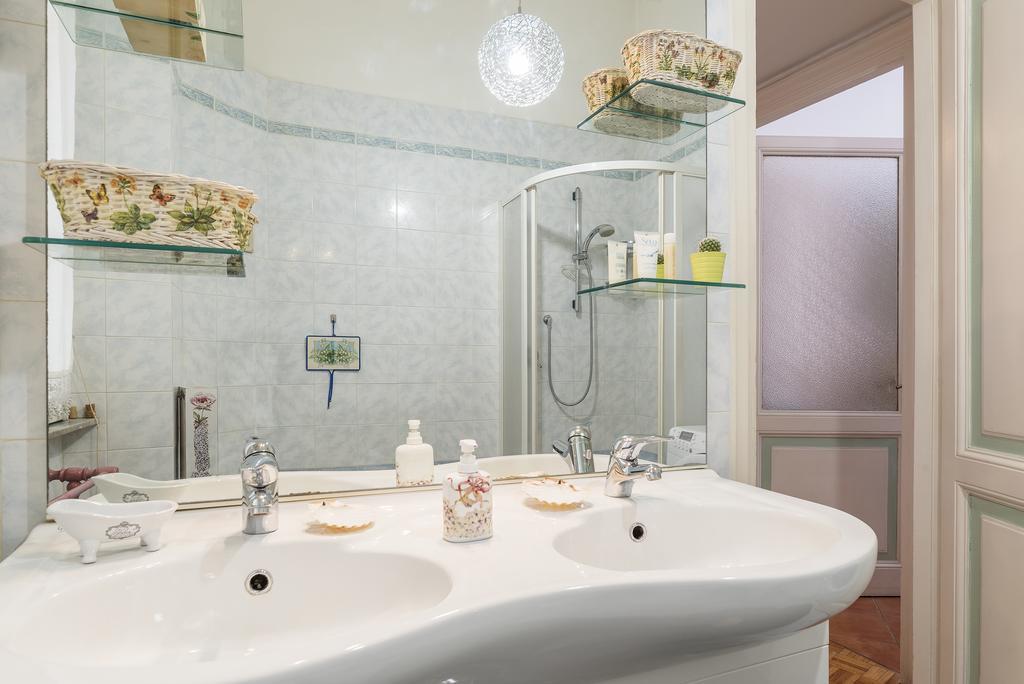 Flower'S Market Apartment - Charme Holidays Ρώμη Εξωτερικό φωτογραφία
